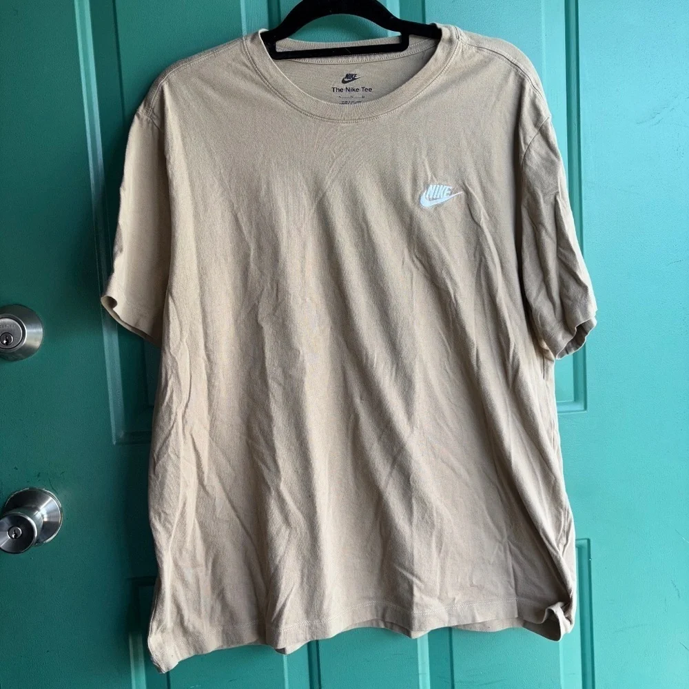 Ladies XL Nike tshirt great condition